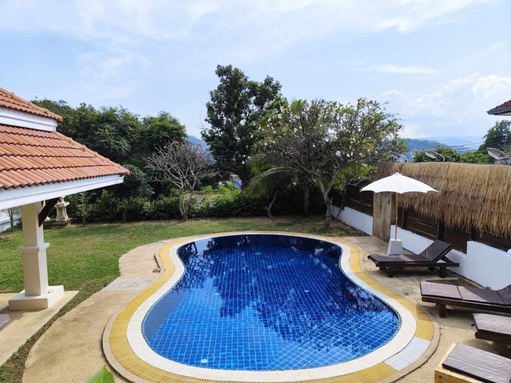 Thai style 4 br villa for sale walking distance to Choeng Mon beach, Koh Samui