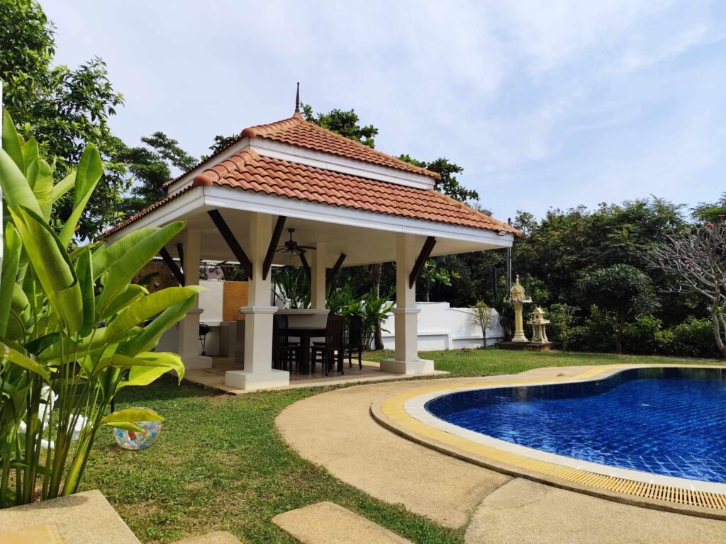 Thai style 4 br villa for sale walking distance to Choeng Mon beach, Koh Samui