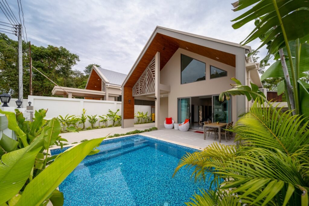 3 br villa with a pool for quick sale Chaweng Samui