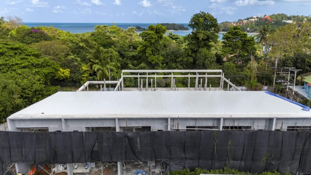 3 br townhouse for sale walking distance to Choeng Mon beach Samui