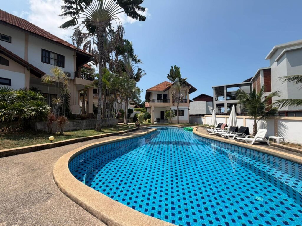 resort within walking distance to Choeng Mon beach for sale Samui