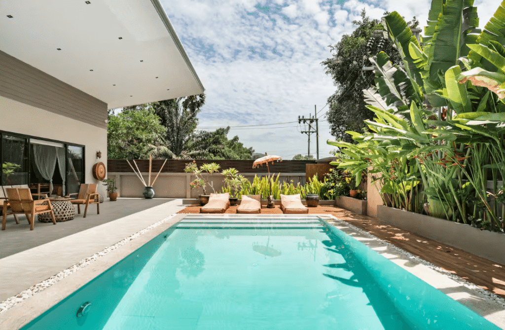 Ready to move in 3 br pool villa for sale in Namuang Samui