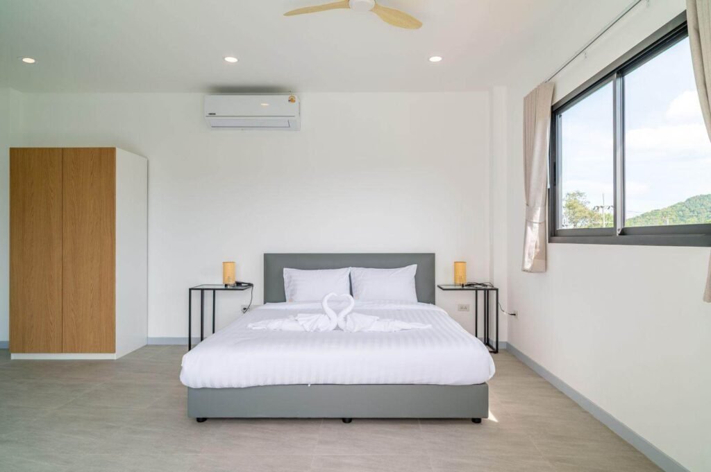 3 br mountain view pool villa in Bophut for sale