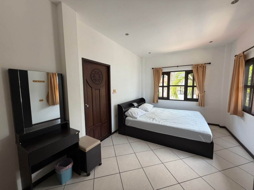 resort within walking distance to Choeng Mon beach for sale Samui