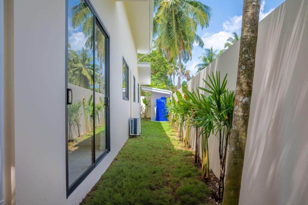 affordable 3br villas with a pool in Maenam for sale Koh Samui