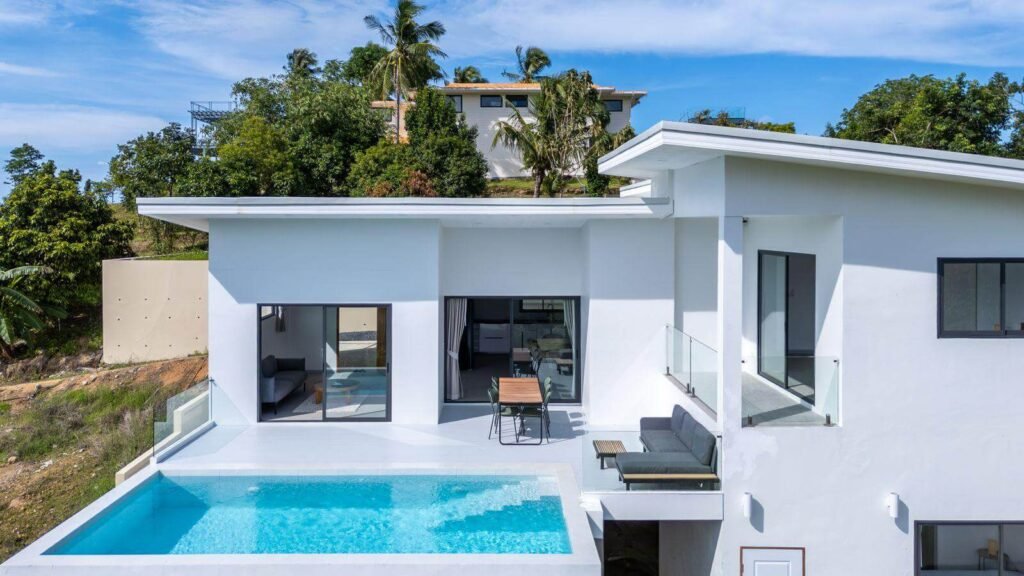 3 br mountain view pool villa in Bophut for sale