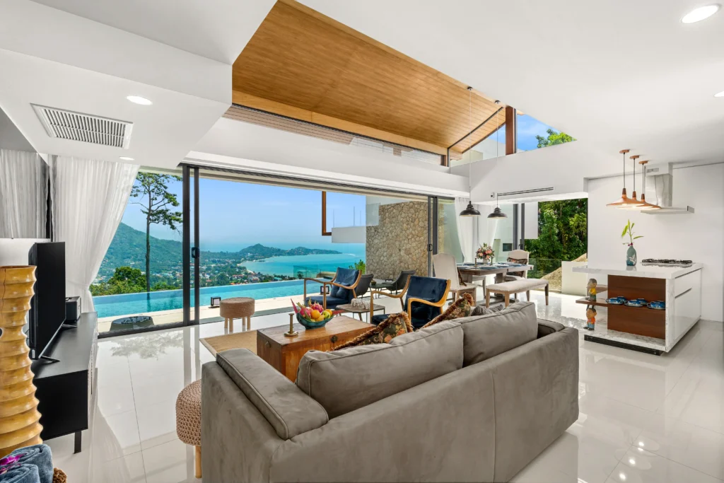 Luxury 4-bedroom sea view villa with infinity pool in Lamai, Koh Samui