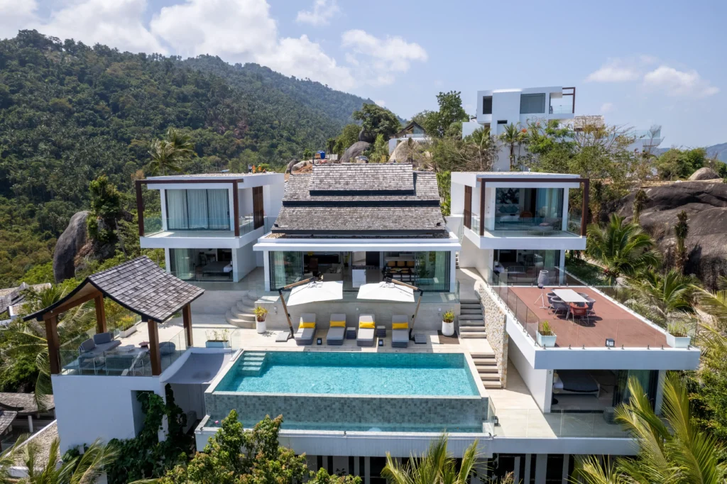 Luxury 4-bedroom sea view villa with infinity pool in Lamai, Koh Samui
