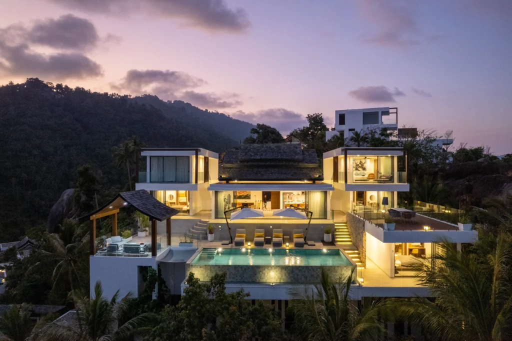 Luxury 4-bedroom sea view villa with infinity pool in Lamai, Koh Samui