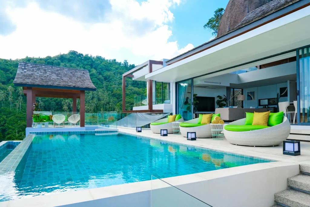 Luxury 3-bedroom sea view villa with infinity pool in Lamai, Koh Samui