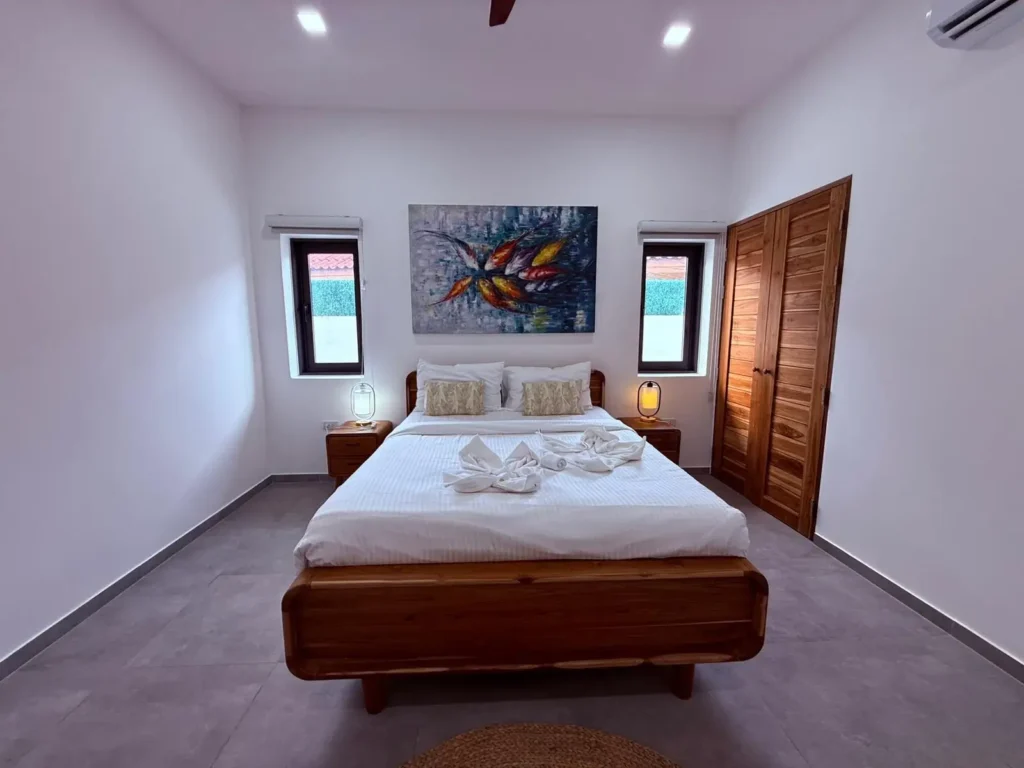 Ready-to-move 3-bedroom villa with private pool and garden in Lamai