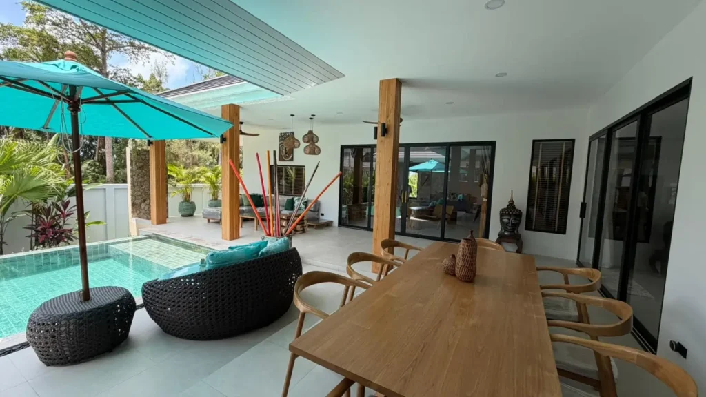 Ready-to-move modern tropical 3-bedroom villa with saltwater pool in central Lamai