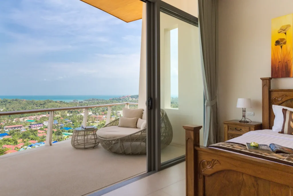 Luxury 4-bedroom sea view villa with infinity pool in Plai Laem