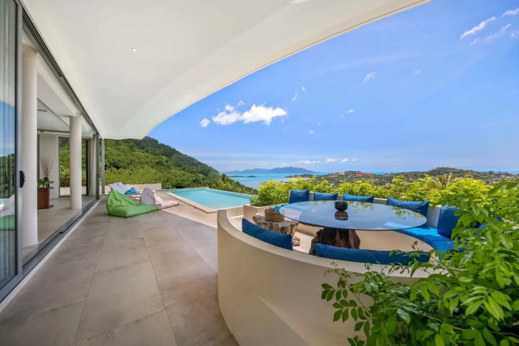 Luxury 4-bedroom sea view villa with infinity pool in Plai Laem
