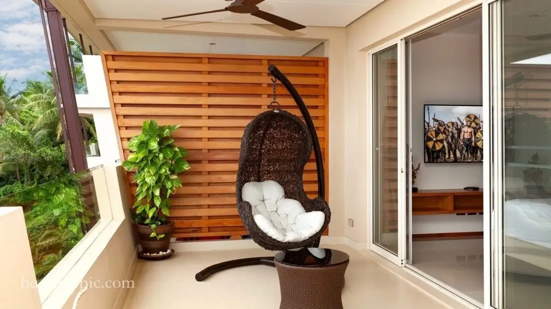 Spacious 3-bedroom duplex sea view apartment with large terrace in Maenam Spacious 3-bedroom duplex sea view apartment with large terrace in Maenam