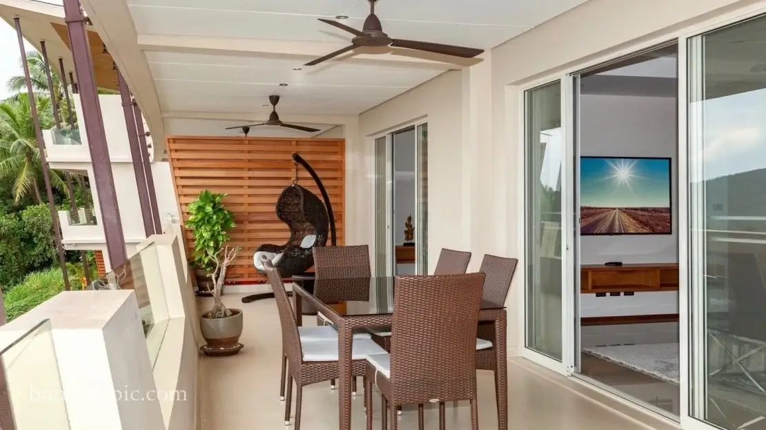 Spacious 3-bedroom duplex sea view apartment with large terrace in Maenam Spacious 3-bedroom duplex sea view apartment with large terrace in Maenam