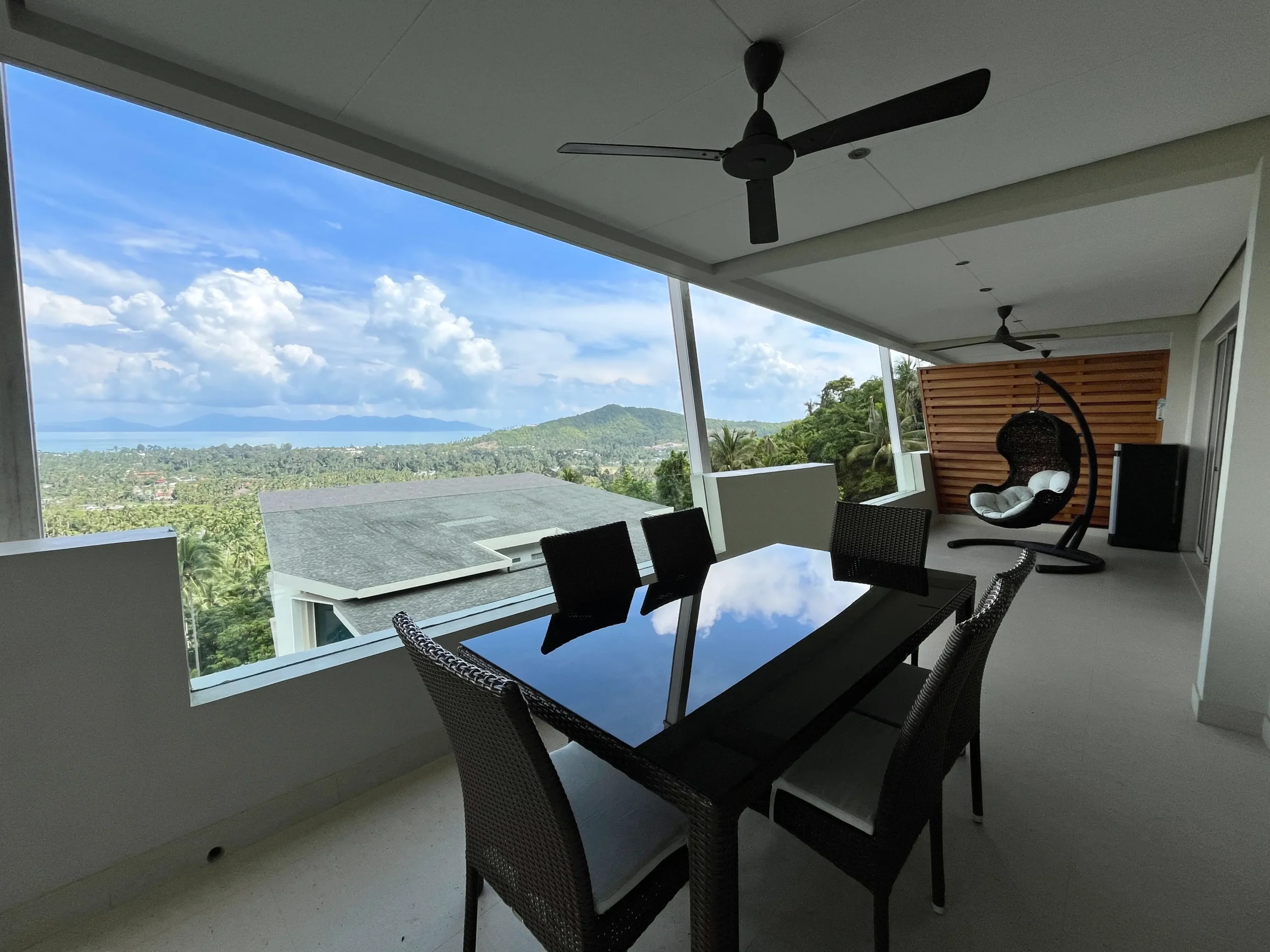 Spacious 3-bedroom duplex sea view apartment with large terrace in Maenam Spacious 3-bedroom duplex sea view apartment with large terrace in Maenam