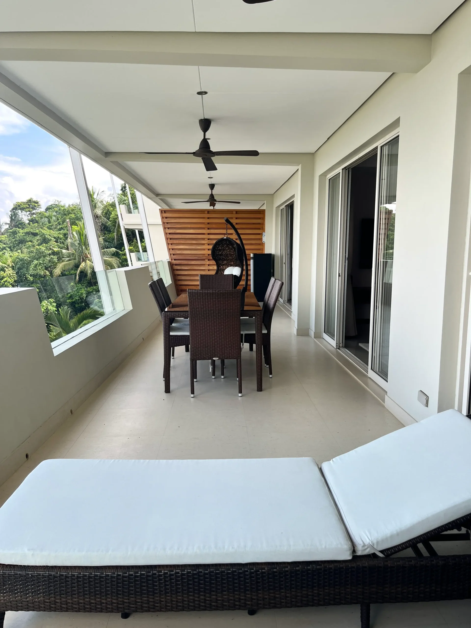 Spacious 3-bedroom duplex sea view apartment with large terrace in Maenam Spacious 3-bedroom duplex sea view apartment with large terrace in Maenam