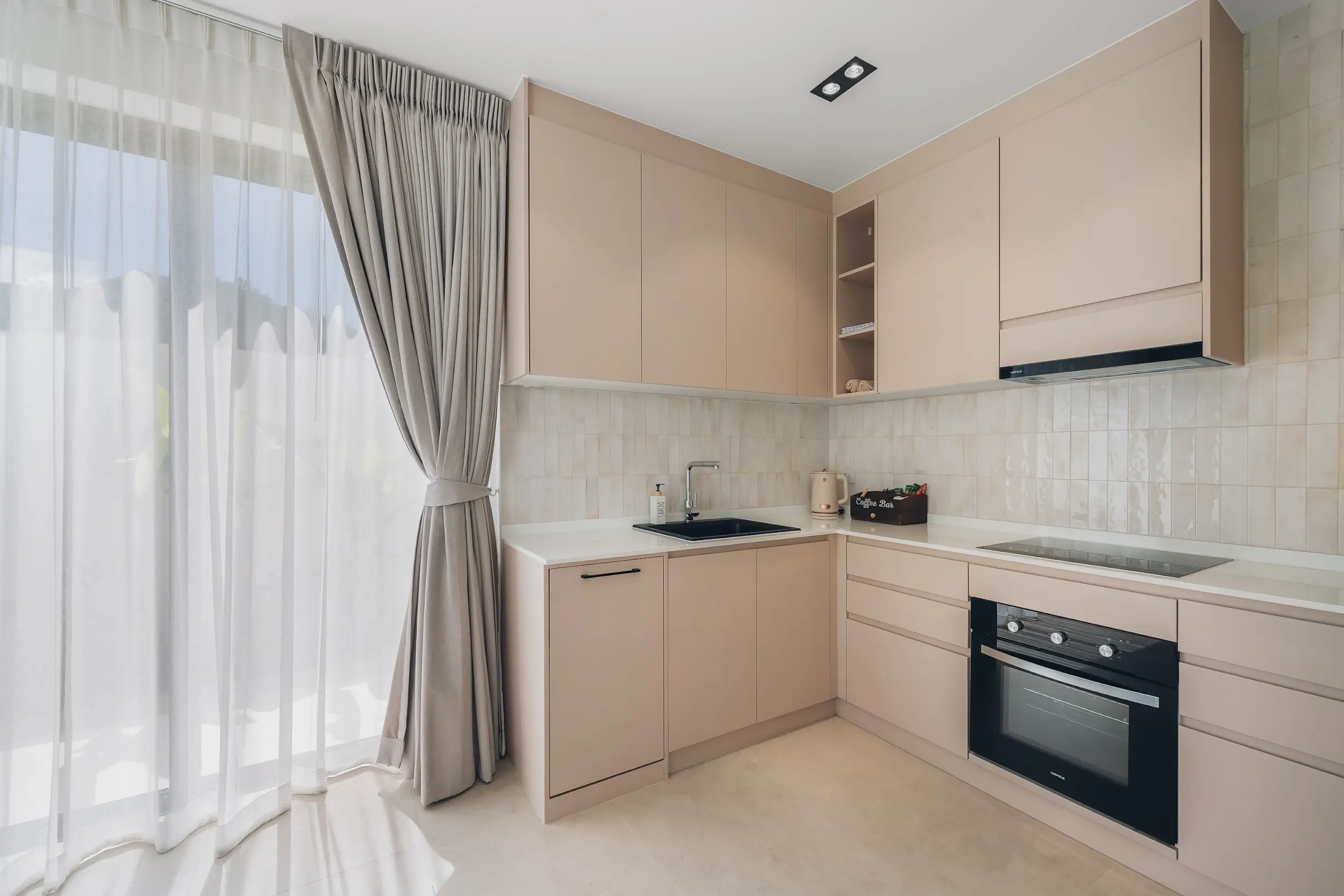 Fully-fitted 3-bedroom villa with private pool and garden in Bo Phut, Samiu Fully-fitted 3-bedroom villa with private pool and garden in Bo Phut, Samiu
