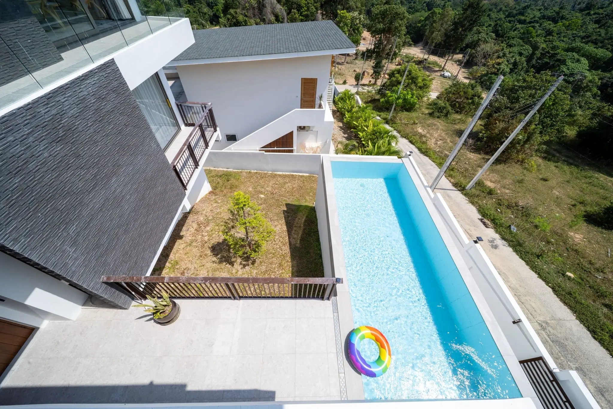 Ready to move 3-Bedroom sea view villa with private pool in Chaweng Noi Ready to move 3-Bedroom sea view villa with private pool in Chaweng Noi