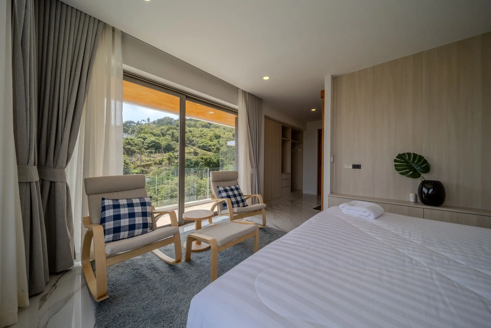 Ready to move 3-Bedroom sea view villa with private pool in Chaweng Noi Ready to move 3-Bedroom sea view villa with private pool in Chaweng Noi